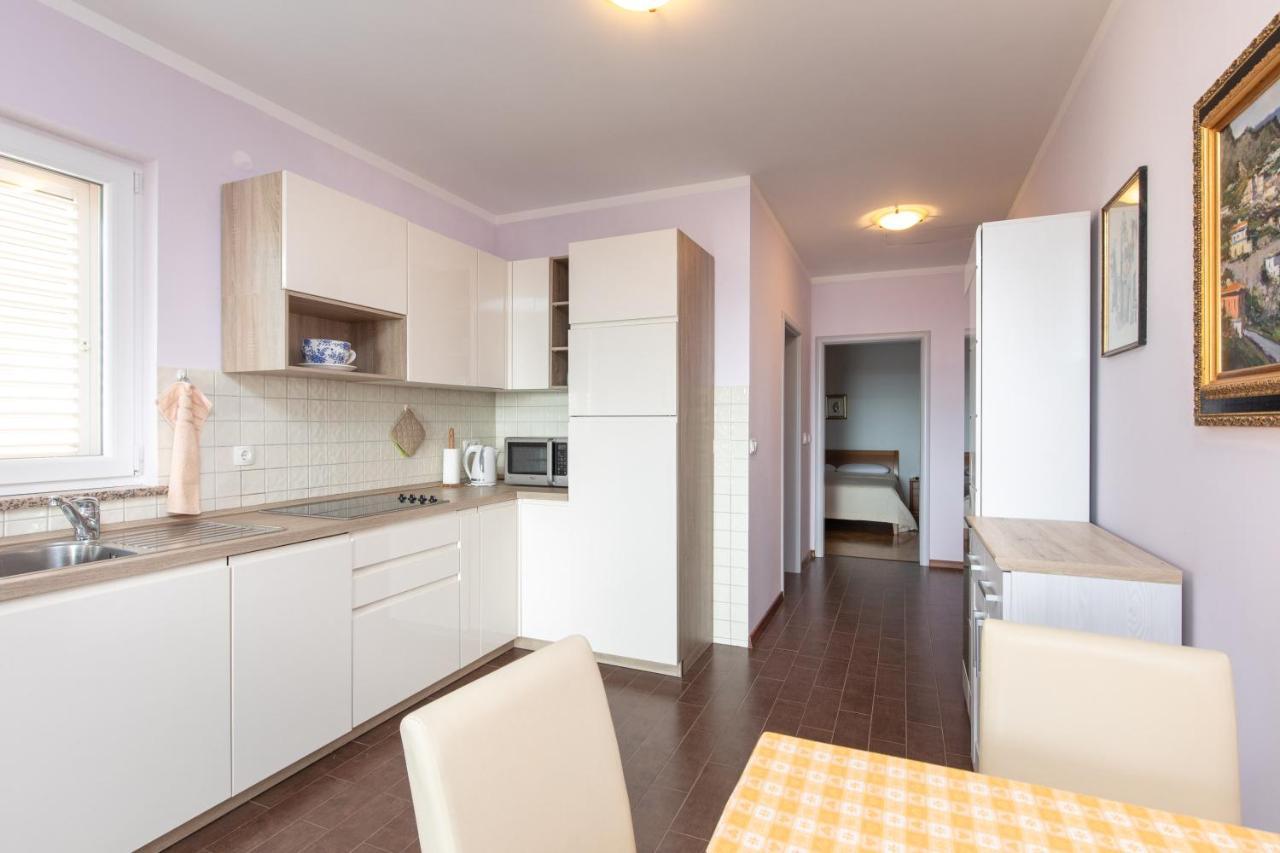 Apartments Bella Vista Krk Town Exterior photo